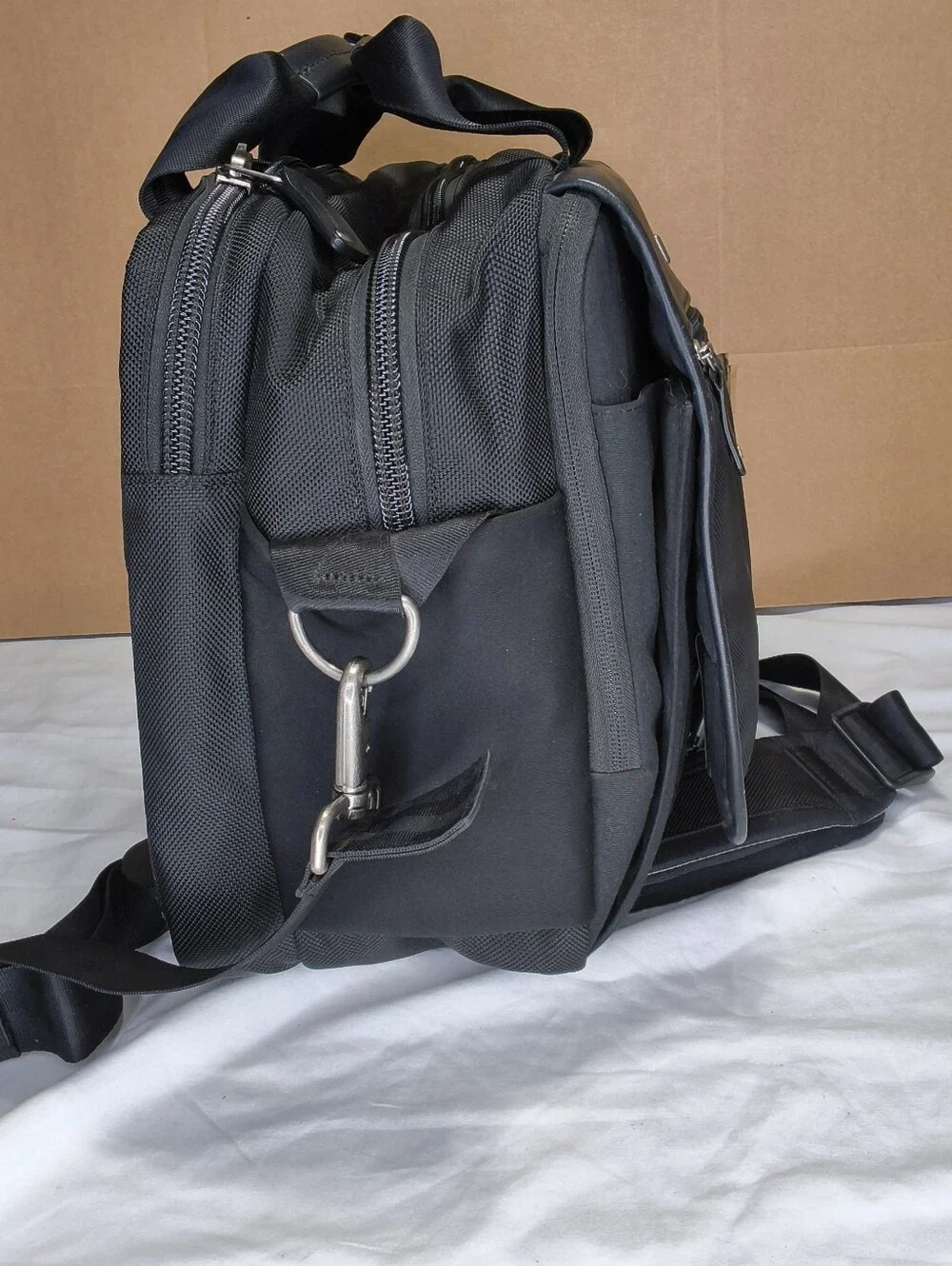 THINK TANK URBAN DISGUISE 50 CLASSIC Black Camera Bag, Excellent